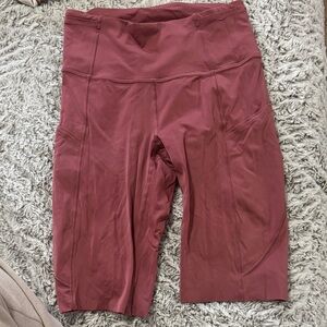 lululemon athletica Women's Bike Shorts in Mauve